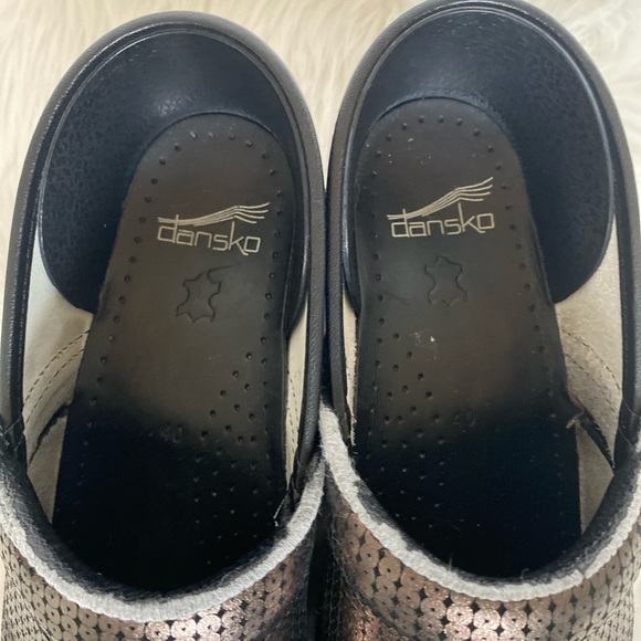 Dansko Professional Sequin Clog / Size 40 - Picture 14 of 15